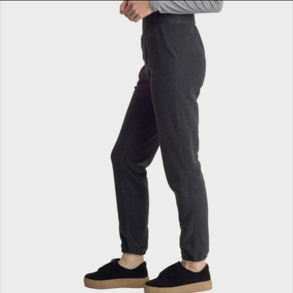 KIT & ACE • Chillout Fleece Joggers - Picture 2 of 11